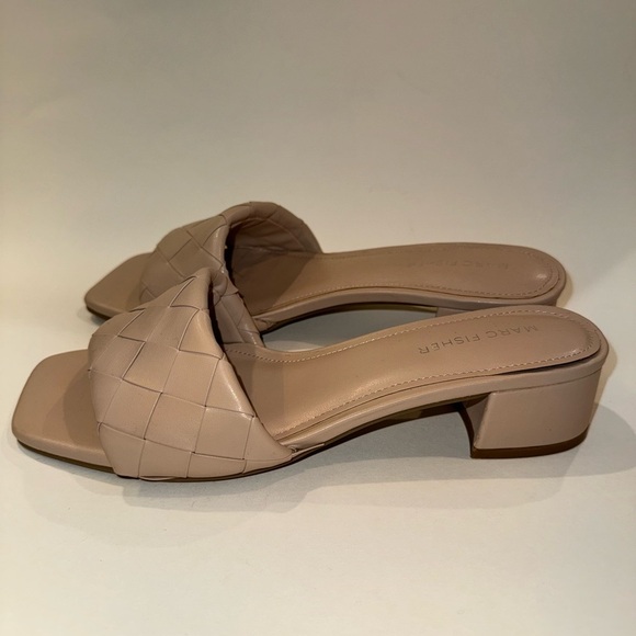 Marc Fisher Women’s Casara Heeled Sandal Tan/Nude Color size 8 - Picture 4 of 6